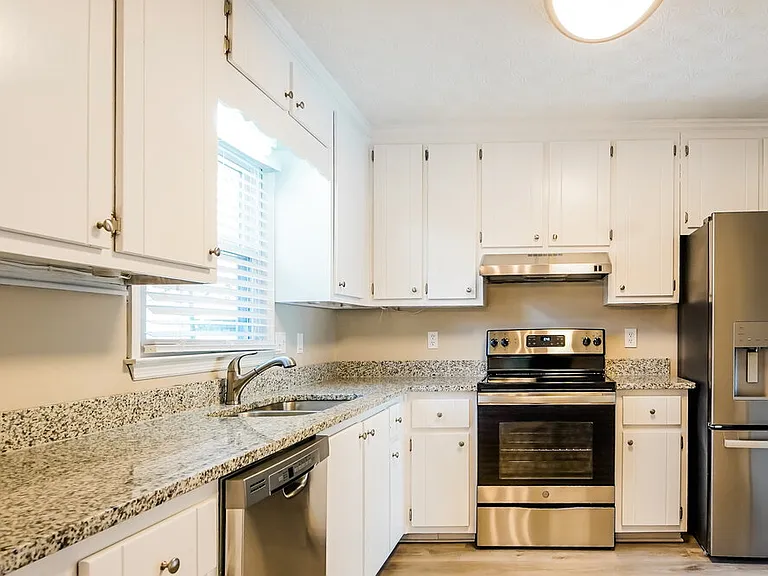 2156 Shillings Chase Dr — Photo 9