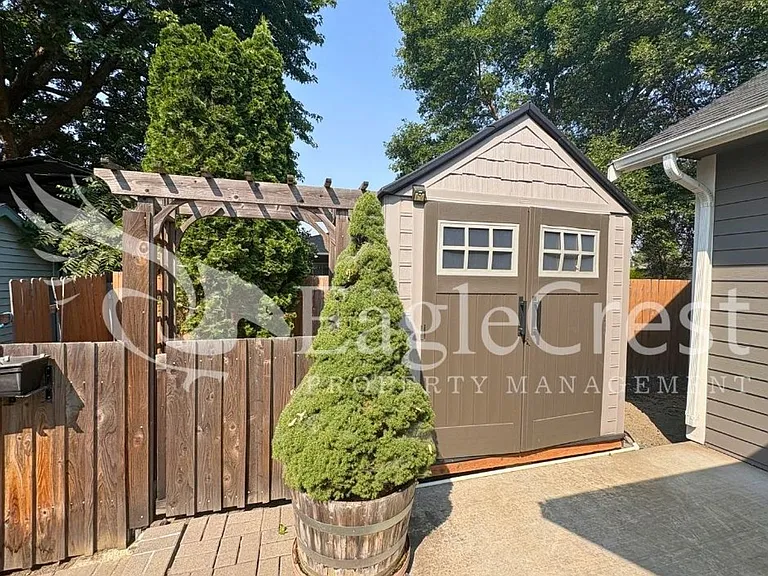 1855 Woodmere Loop — Photo 17