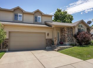5072 S 240 E, Washington Terrace, UT 84405