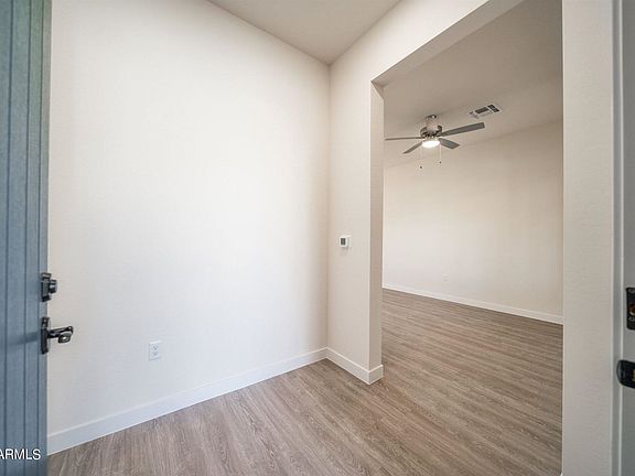 3rd image of 1500 E Wahalla Ln #W17