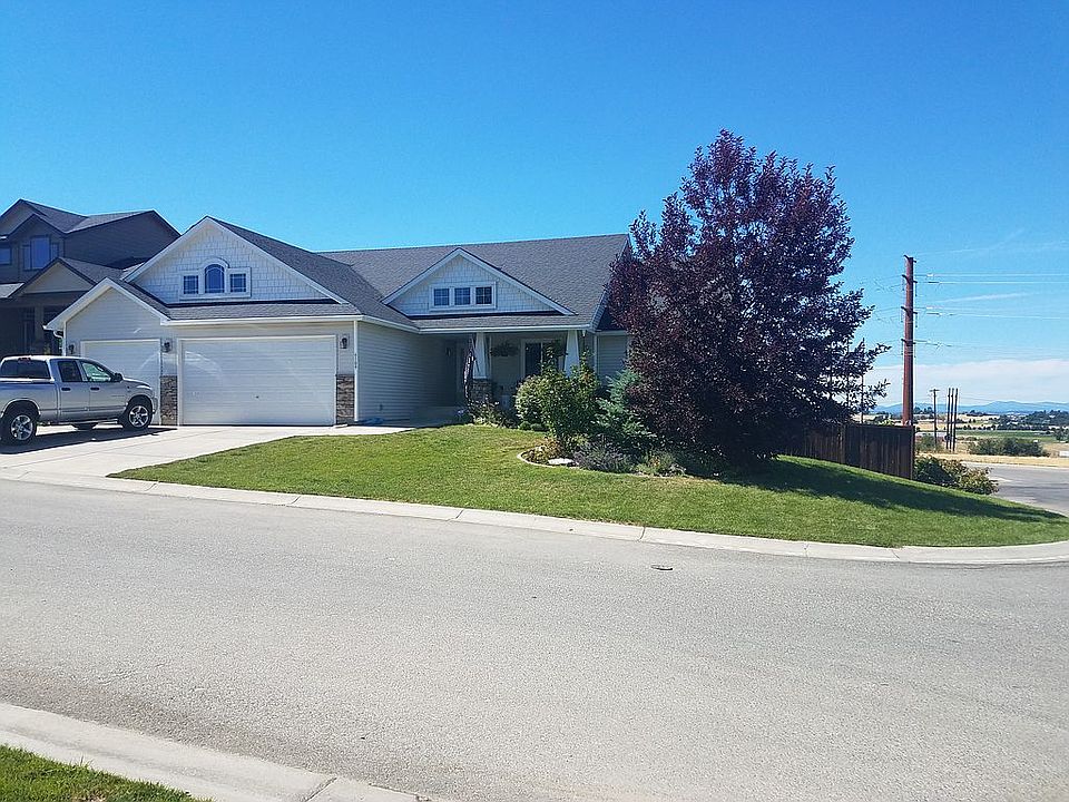 2nd image of 6109 N Hillmont Ln