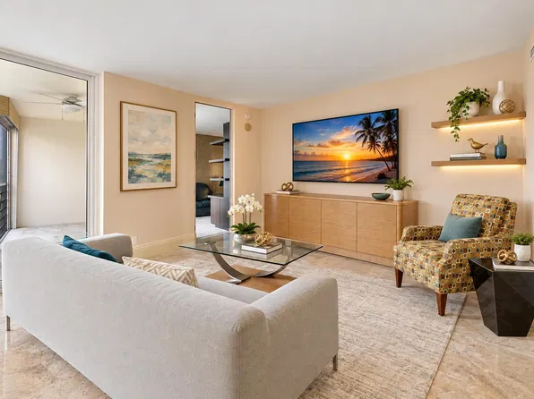 3900 OAKS CLUBHOUSE Drive #508, Pompano Beach, FL 33069
