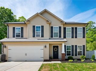 232 N Wentworth Dr, Mocksville, NC 27028