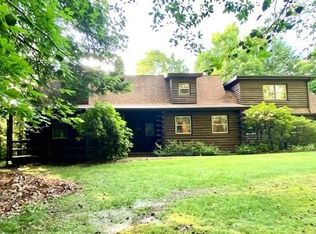 2007 Trout Island Rd, Hermitage, PA 16148