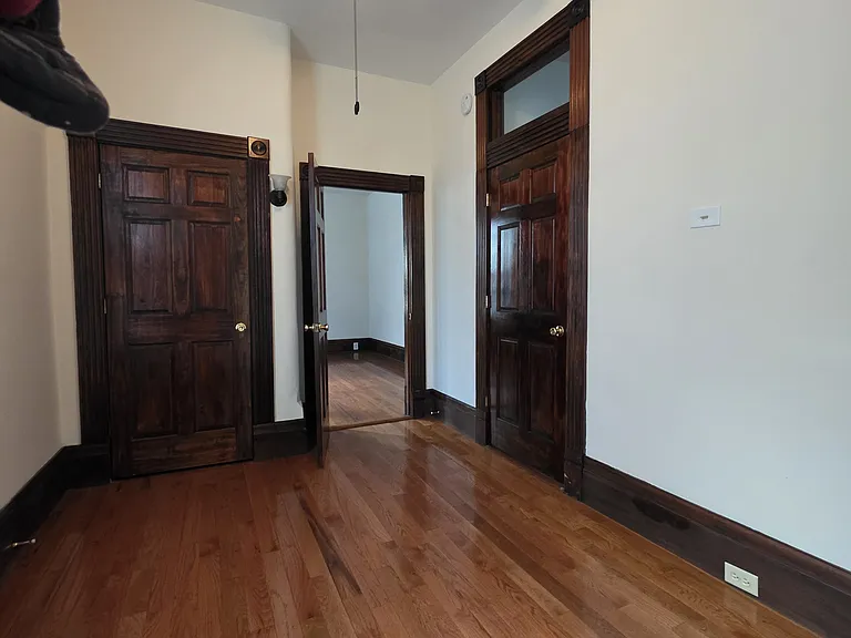 3140 Woodburn Ave — Photo 14