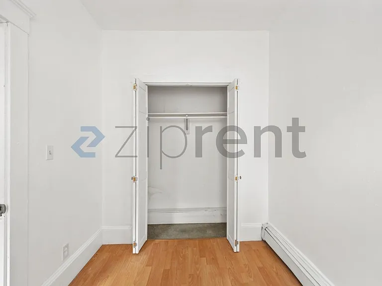 34 Cunard St #3 — Photo 7