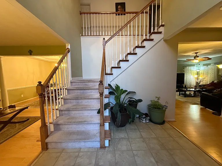 1308 Crosswood Ln — Photo 2