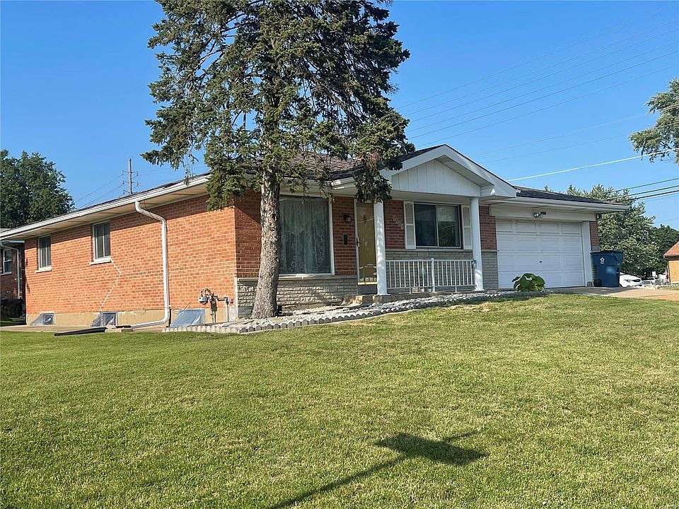 2nd image of 9964 Bonton Dr