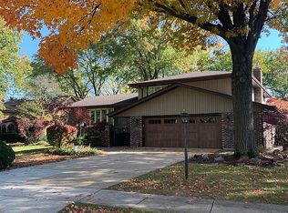 7203 Richard Rd, Darien, IL 60561