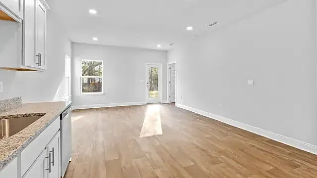 13472 Shea Cir — Photo 4