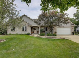 8323 W Woodfield Dr, Franklin, WI 53132