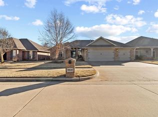 8816 NW 71st St, Oklahoma City, OK 73132