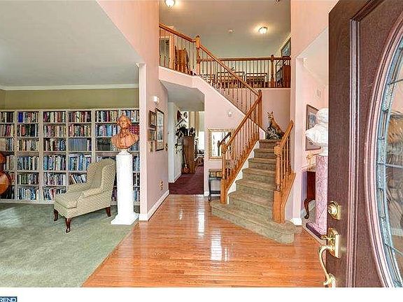 4th image of 21 Blackbird Ct
