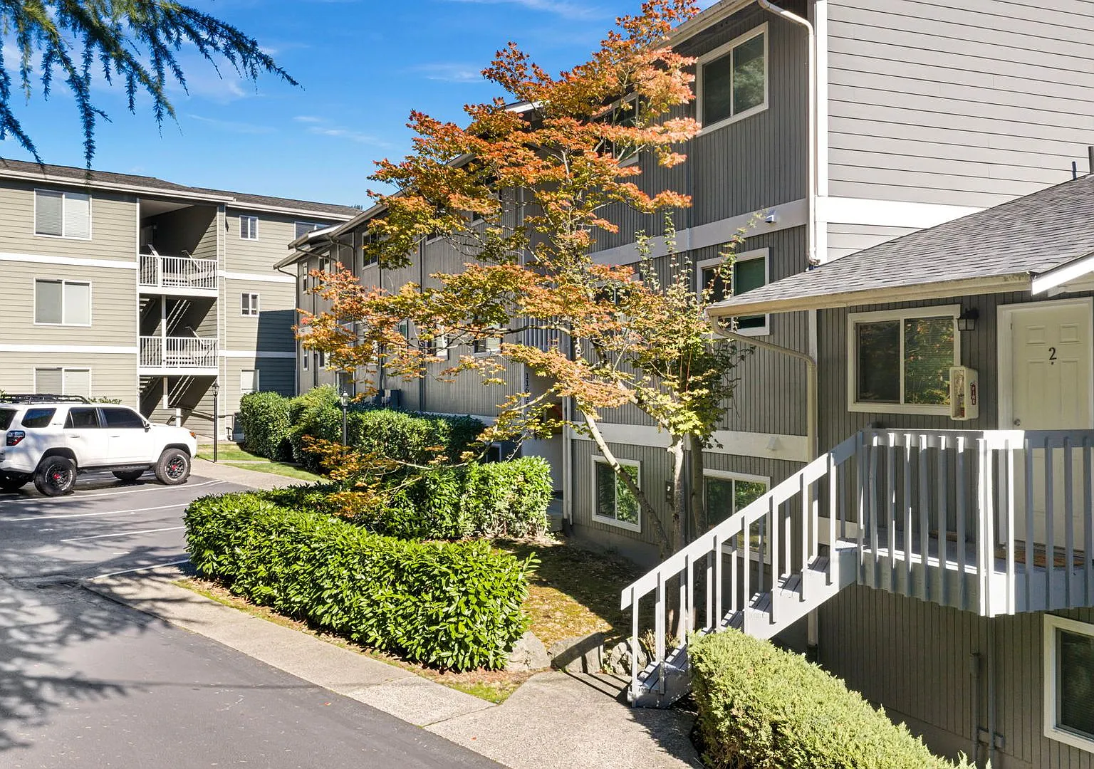 Bayshore Vista Apartments — Photo 2