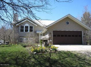 16319 Fillmore St, West Olive, MI 49460