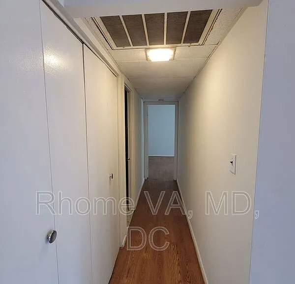 3220 S 28th St #204 — Photo 12