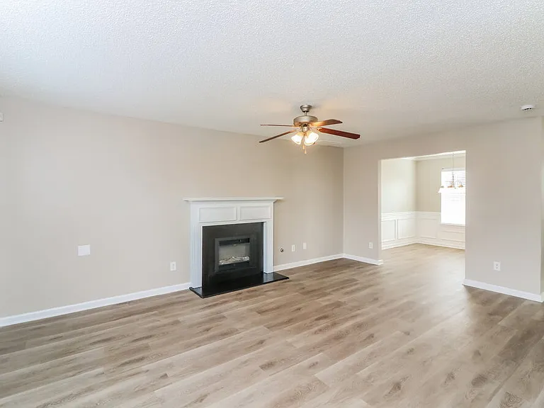 6981 Borowood Ln — Photo 5