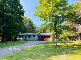 4962 165th Ln, Escanaba, MI 49829