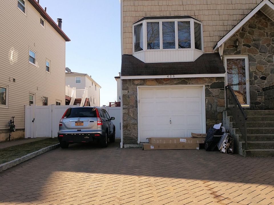 1st image of 428 Klondike Ave Floor 1
