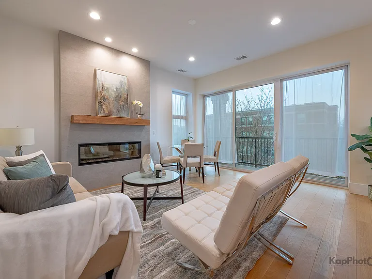 2110 W Washington Blvd #2 — Photo 5