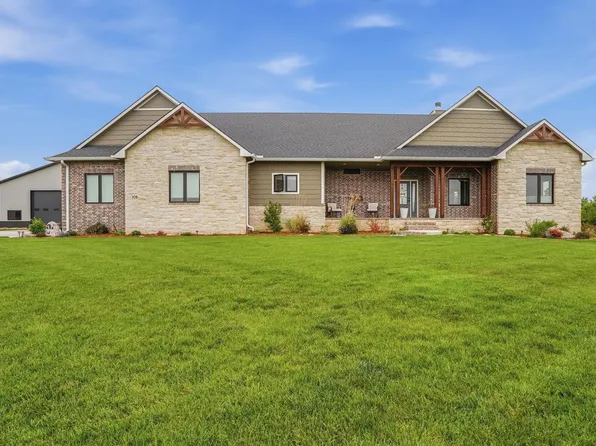 106 S Estes St, Garden Plain, KS 67050