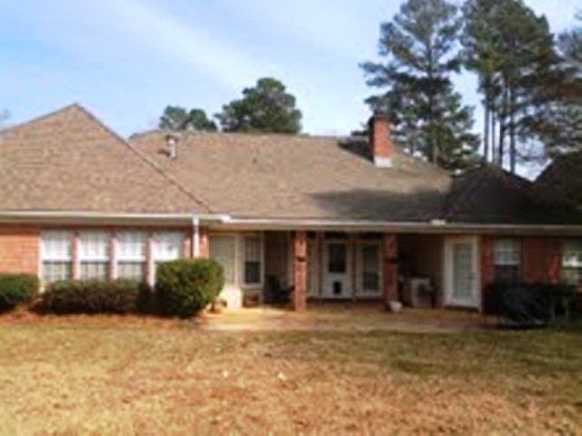 1st image of 120 Woodlands Park Dr