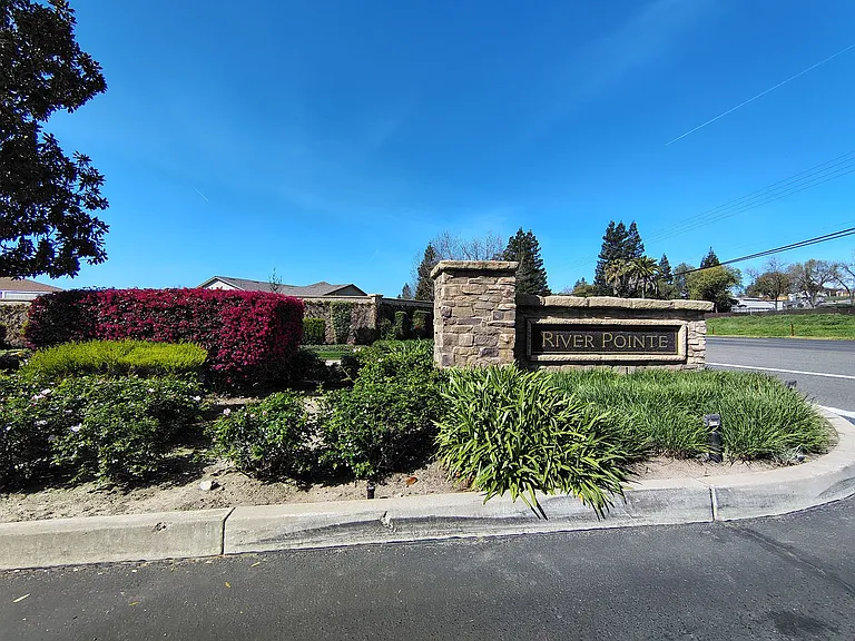 13606 Brook Way — Photo 50