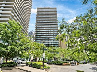 5500 Yonge St #1610, Toronto, ON M2N 7L1