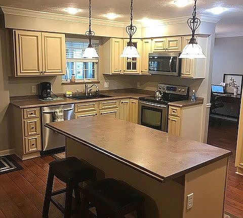 3rd image of 11533 Gates Mill Dr