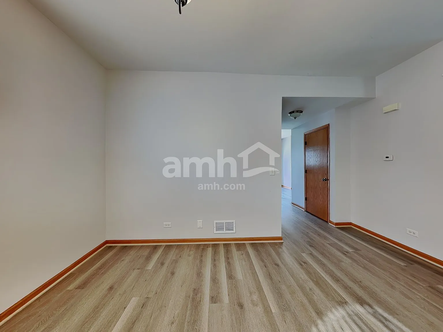 3 bed, 2.5 bath, 1875 sqft, $2,925 — Photo 4
