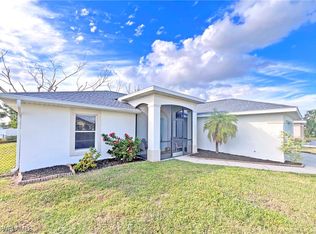 2702 SW 4th Ave, Cape Coral, FL 33914