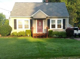 1161 49th St, Moline, IL 61265