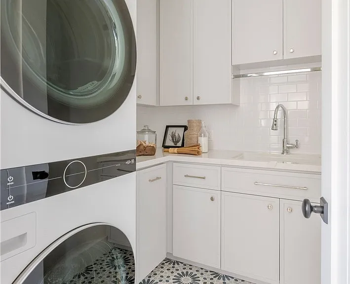 153 Granada Ave — Photo 47