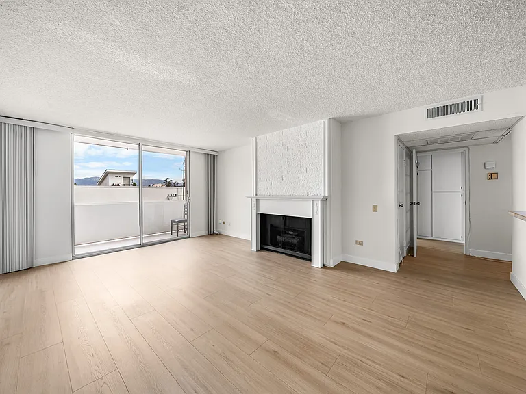 421 S La Fayette Park Pl #0 — Photo 10