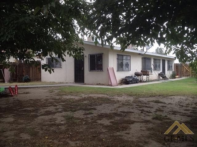 1st image of 2620 S Chester Ave