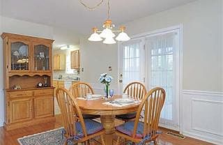 4th image of 260 Oakwood Estates Dr