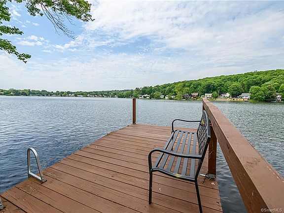 3rd image of 236 Lake Plymouth Blvd