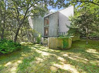 25 Fulling Mill Rd, Chilmark, MA 02535