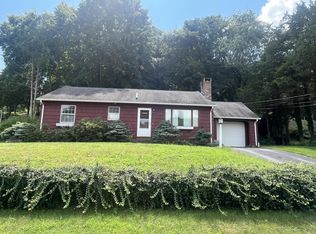 8 Laurel Glen Rd, Quaker Hill, CT 06375