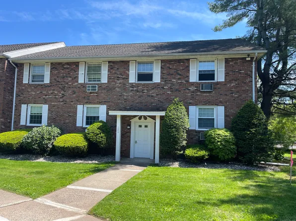 1463 Willard Avenue APT A, Newington, CT 06111