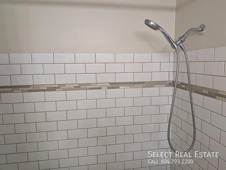 45749 Spadina Ave #203 — Photo 12