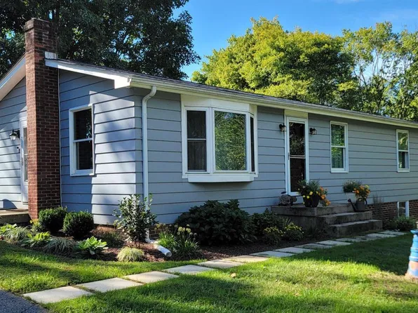 7217 Picnic Woods Rd, Middletown, MD 21769