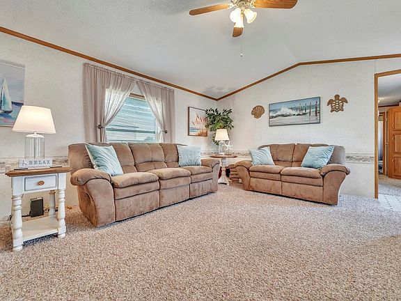5th image of 706 Mallard Creek Dr