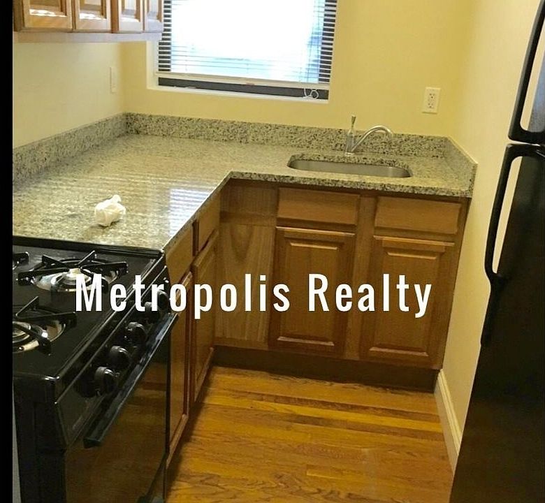 1st image of 2374 29th St APT 11