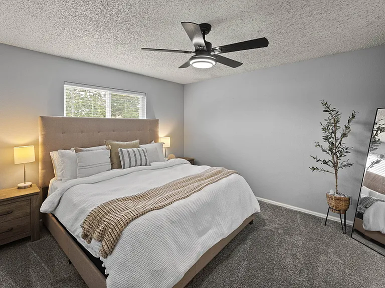 4570 Lincoln Plaza Dr — Photo 15
