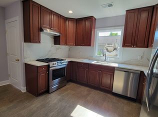 452 Wagaraw Rd, Fair Lawn, NJ 07410