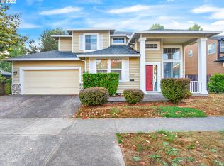 1055 NE Creeksedge Dr, Hillsboro, OR 97124