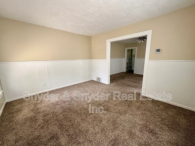 2307 & 2309 SW 22nd St SW — Photo 3