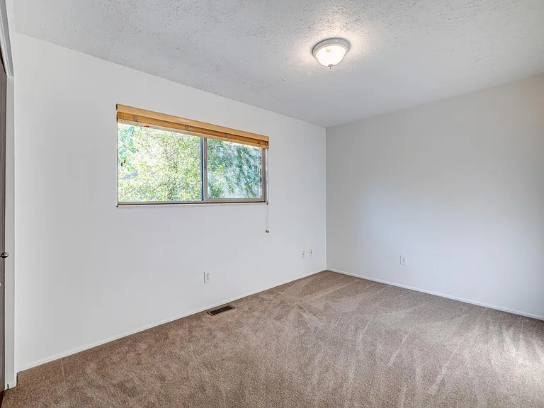 3383 E Bengal Blvd #1 — Photo 10