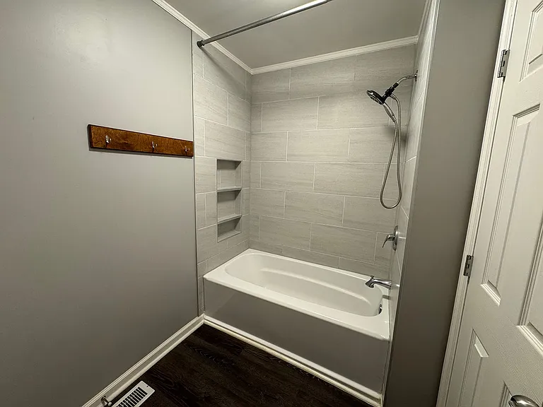 1216 Jacksons Hill Rd — Photo 32